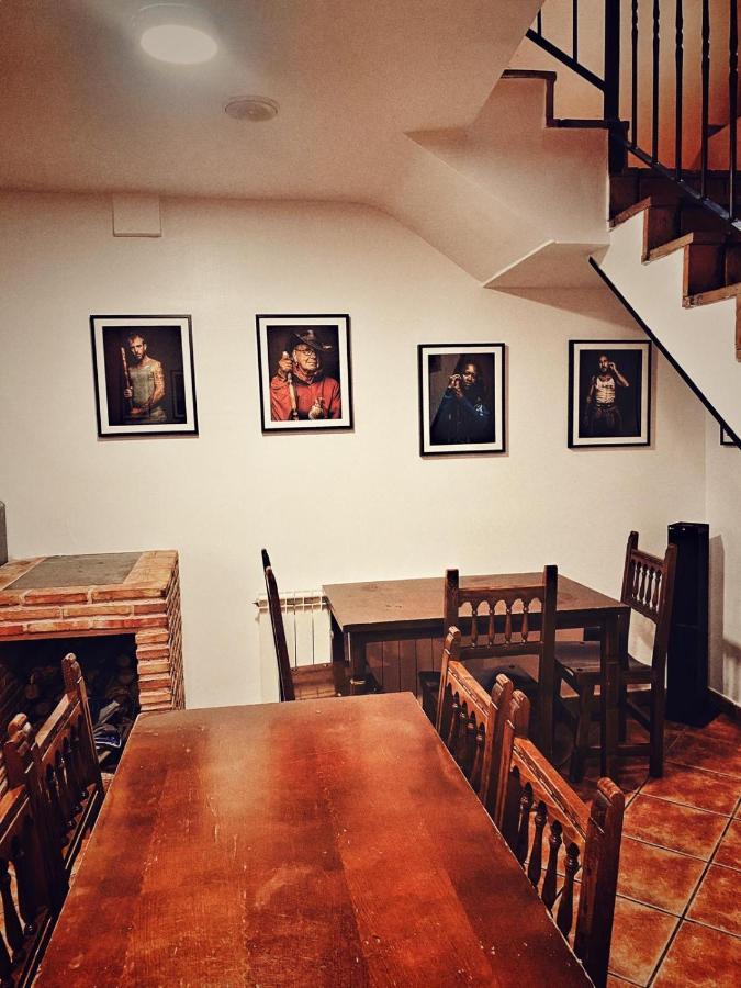De Sol A Sol Hostel Орнийос дел Камино Екстериор снимка
