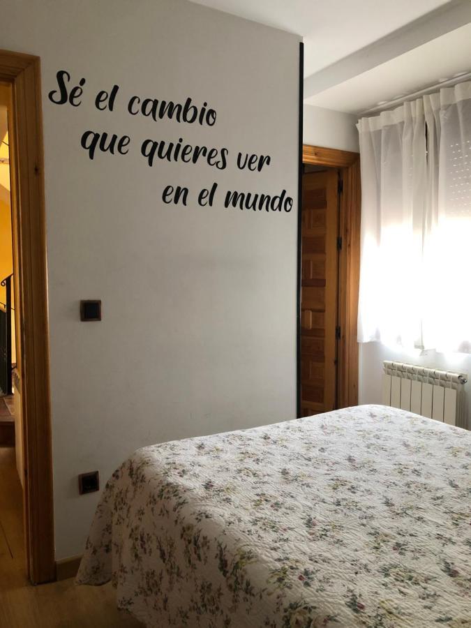 De Sol A Sol Hostel Орнийос дел Камино Екстериор снимка